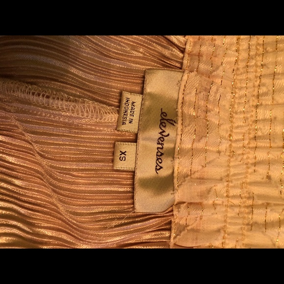 Elevenses Gold Pleated Pants - Picture 3 of 4